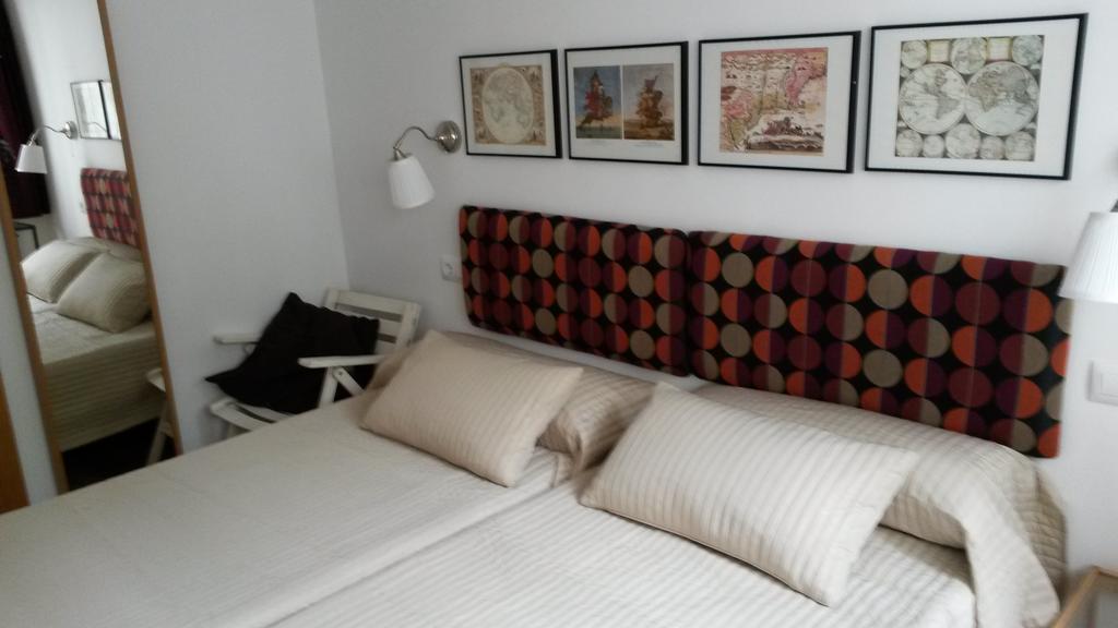 Apartamentos El Camino Вилафранка дел Биерсо Екстериор снимка